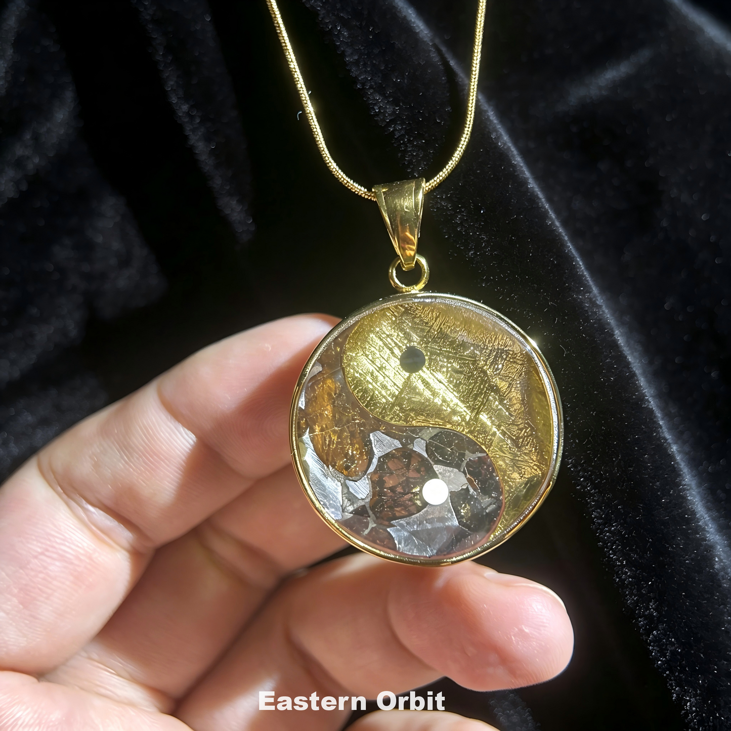 Sericho Pallasite and Muonionalusta Iron Meteorite Tai Chi Pendant| Titanium Alloy Shell |Anti‑Rust Crystal Coating | Gift Box + Certificate