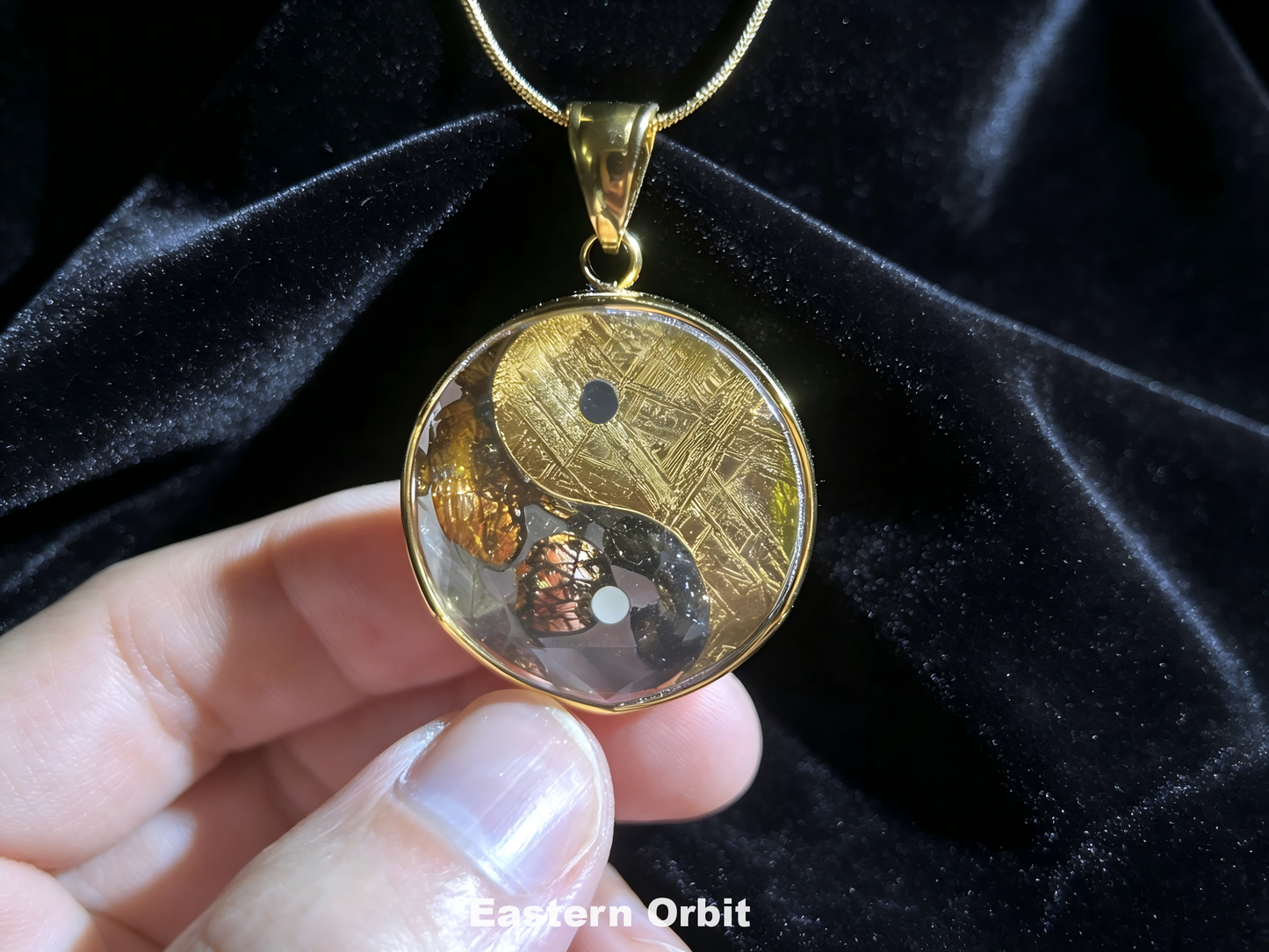 Sericho Pallasite and Muonionalusta Iron Meteorite Tai Chi Pendant| Titanium Alloy Shell |Anti‑Rust Crystal Coating | Gift Box + Certificate